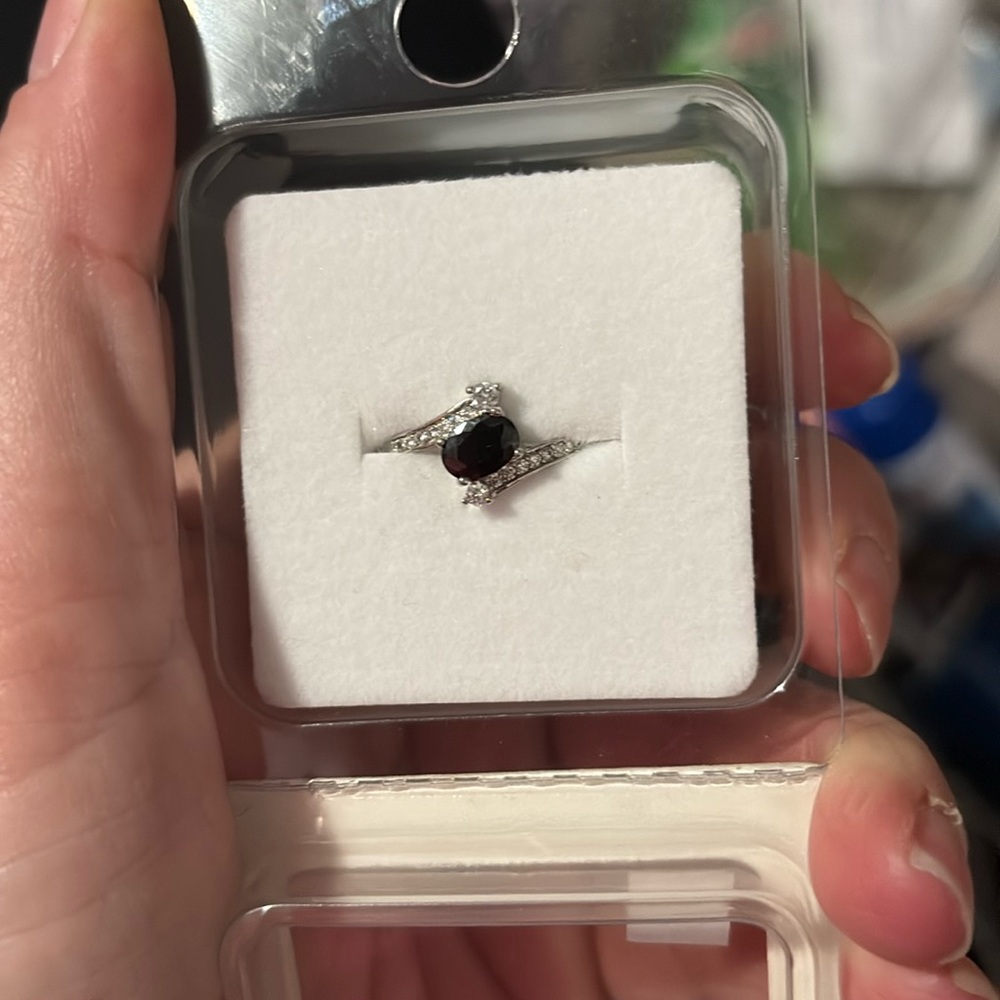 Cute size 10 ring